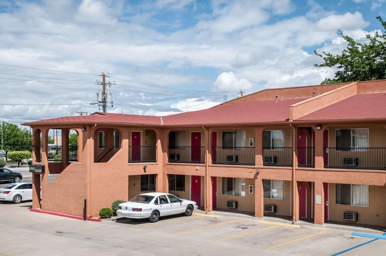 Econo Lodge Midtown Albuquerque Exteriör bild